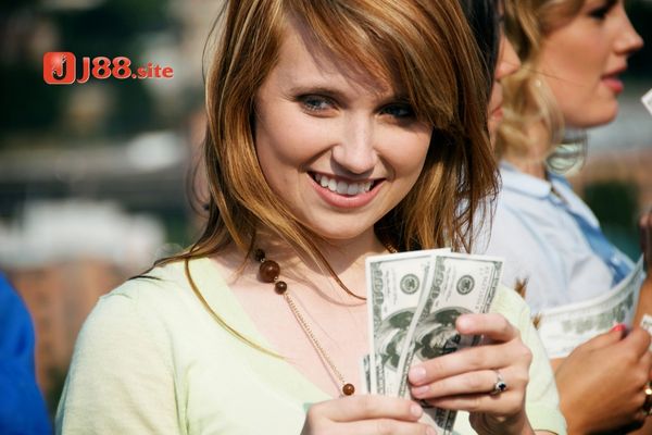 Bao lô 3 con nếu trúng nhận về được bao nhiêu tiền?