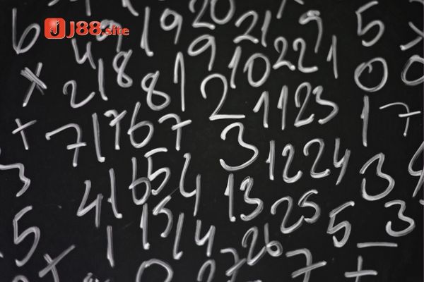 Mơ thấy trăn đánh số mấy mang lại may mắn cho bạn?